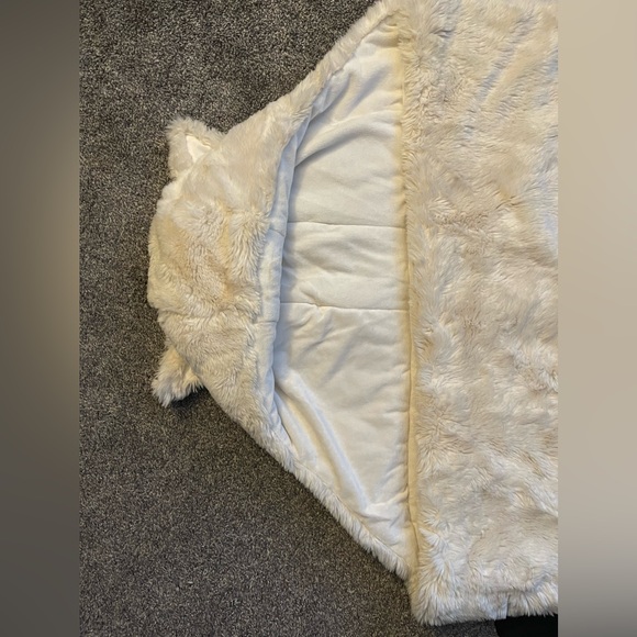Pottery barn teen fur sleeping bag - Picture 2 of 7